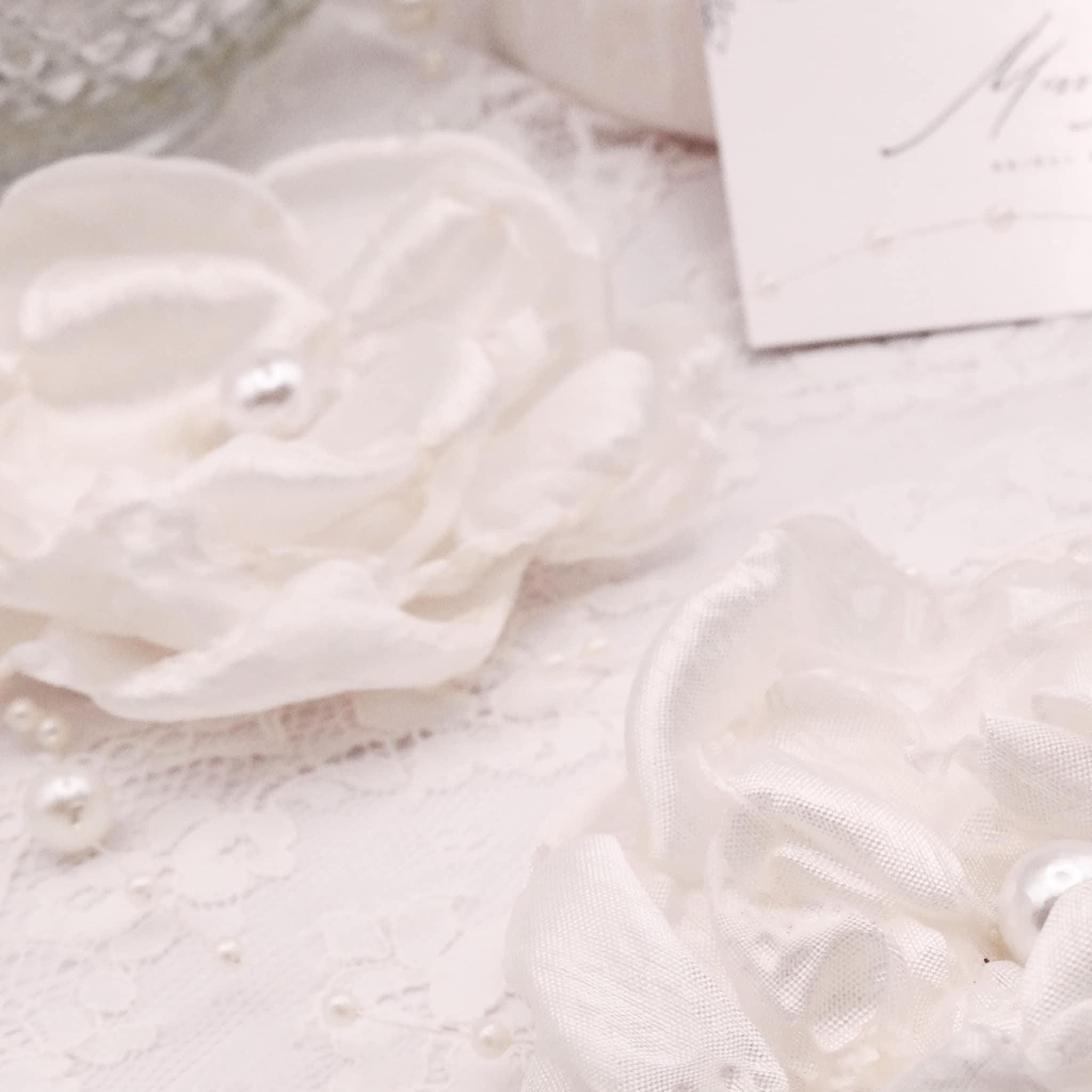 Primrose Silk Flower Hair Clip | Ivory Hair Accessory