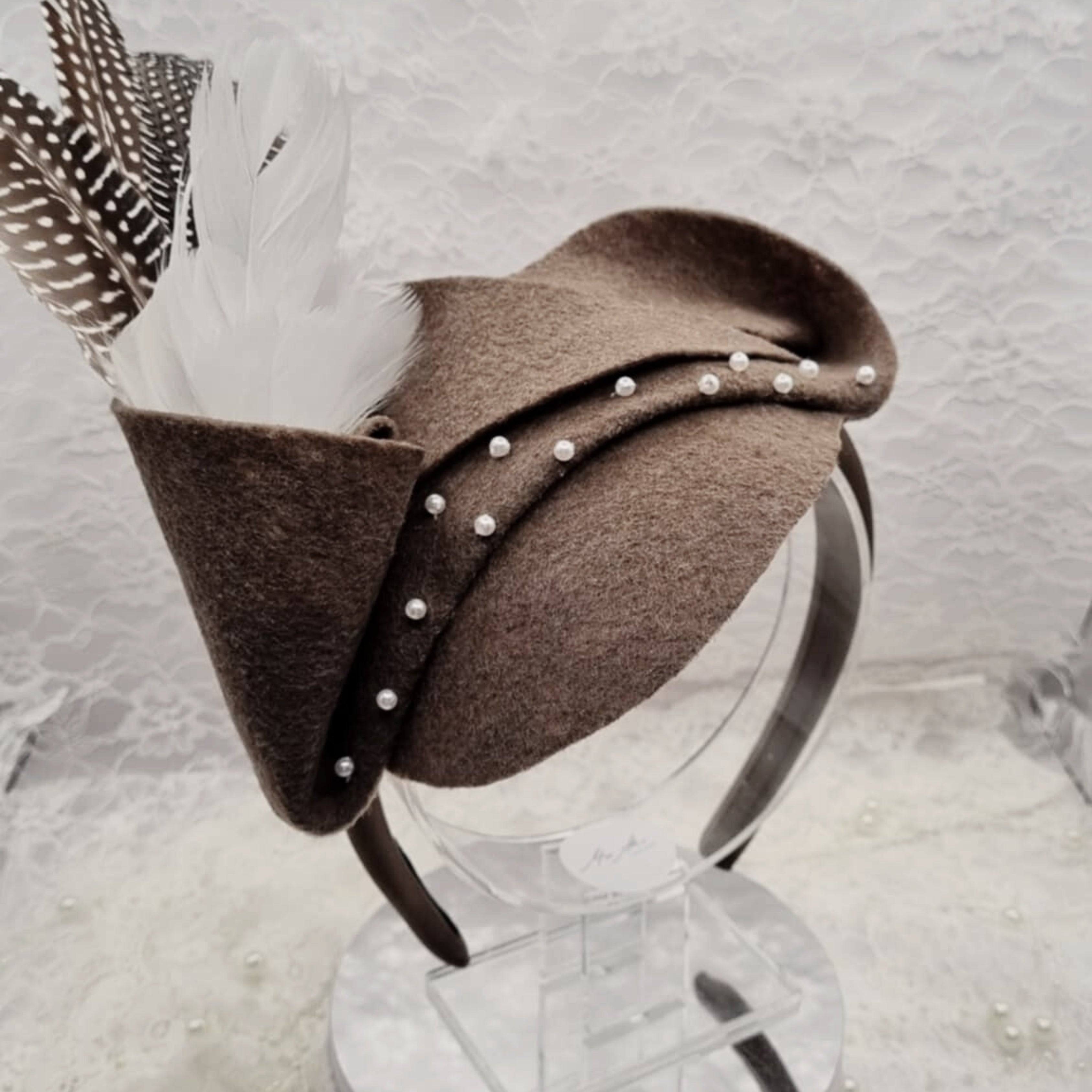 Vintage 1940s Pearl Feather Headband | Handmade Brown Felt Hairpiece | Ladies Day Headband | Timeless Old Hollywood Style