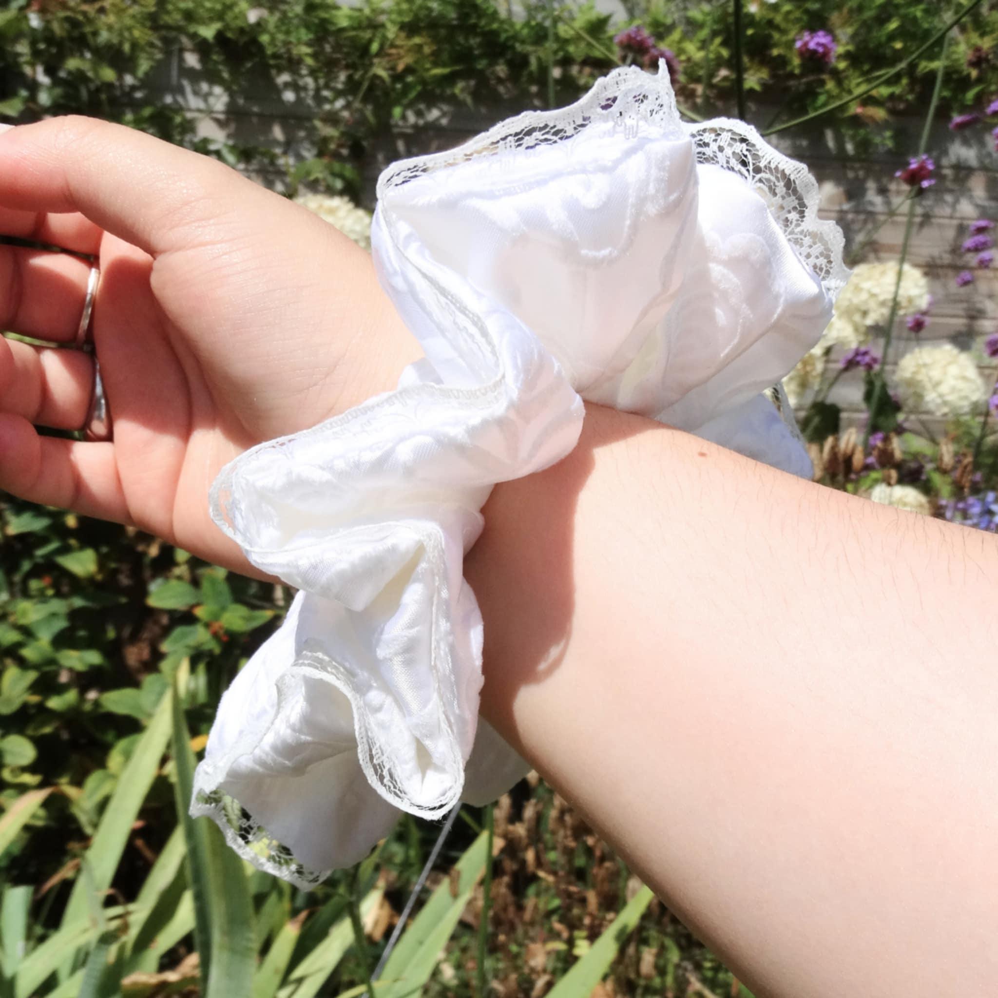 Dahlia Soft White Ivory Scrunchie | Detailed flowers with Lace Trim