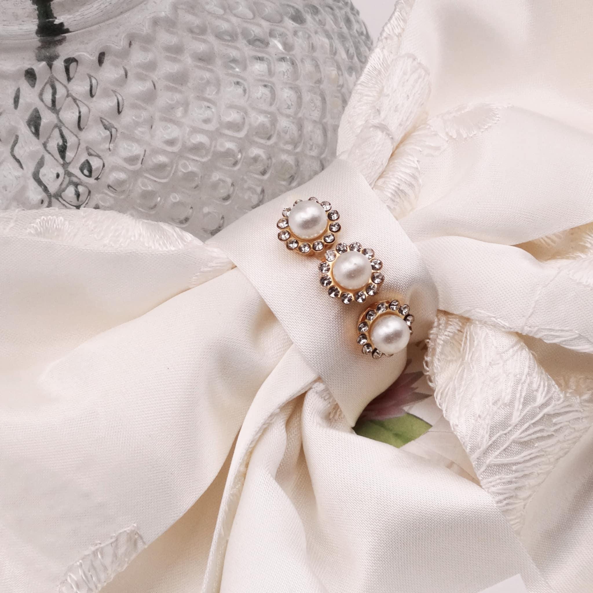 Isabelle Soft Cream Bow | Lace Appliqué & Pearl Bead Diamond Detail